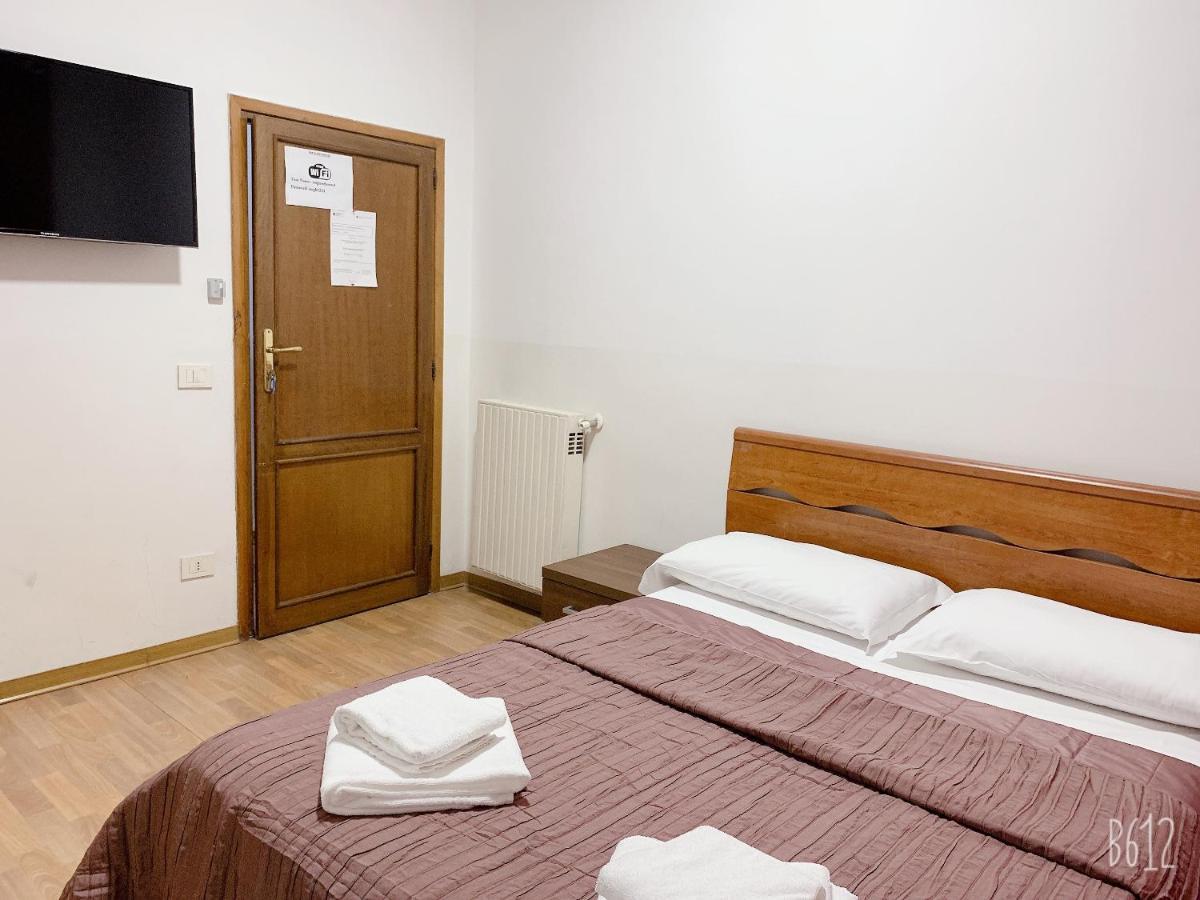 Rm Guest House Rzym Zewnętrze zdjęcie